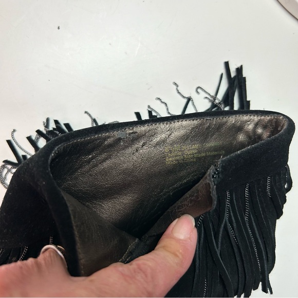 Libby Edelman Women's Bellamy Black Suede Fringe Boho Peep-toe Booties Size 8.5 - Picture 12 of 14